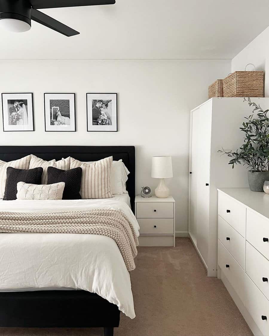 19 Black and White Bedroom Ideas