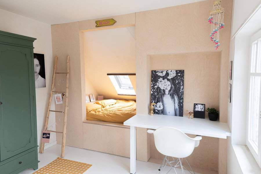 Modern teen room
