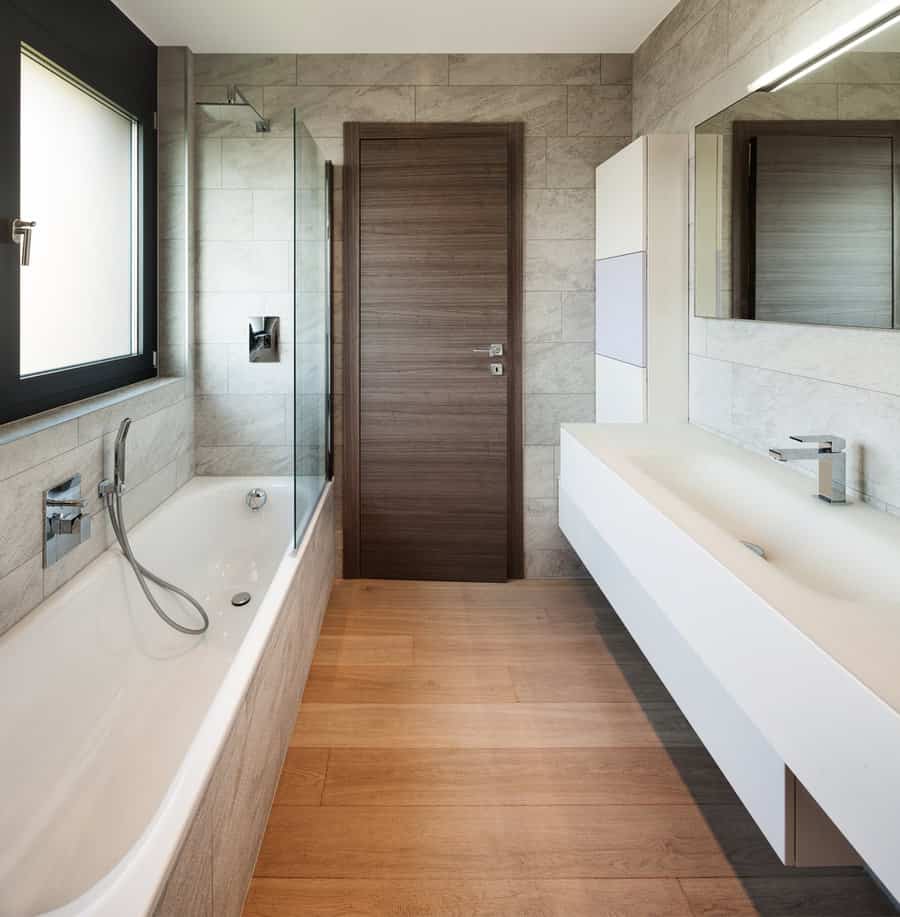 Minimalist Bathroom Door Ideas 5 Laminated bathroom door