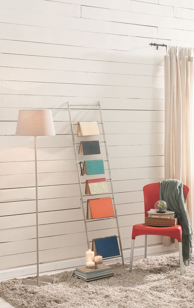Ladder bookshelf